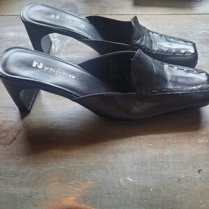 Nygard Collection Callie Black Mules 8M